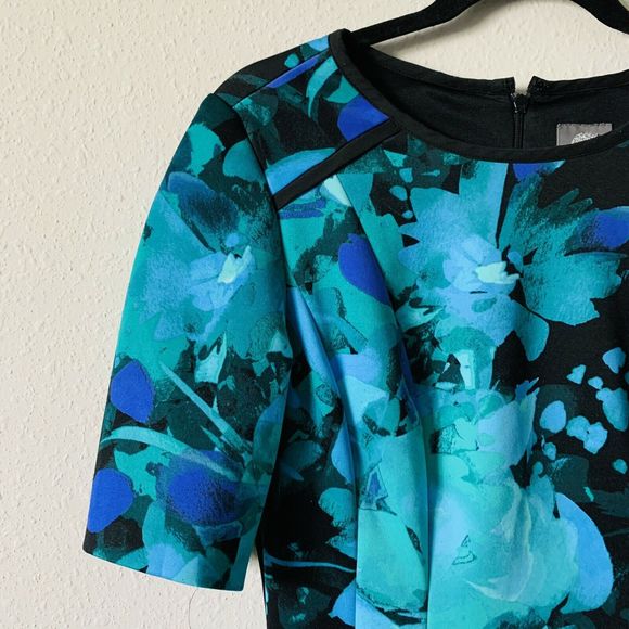 Vince Camuto Floral Fit Flare 3/4 SLV Scuba Dress - Picture 5 of 7